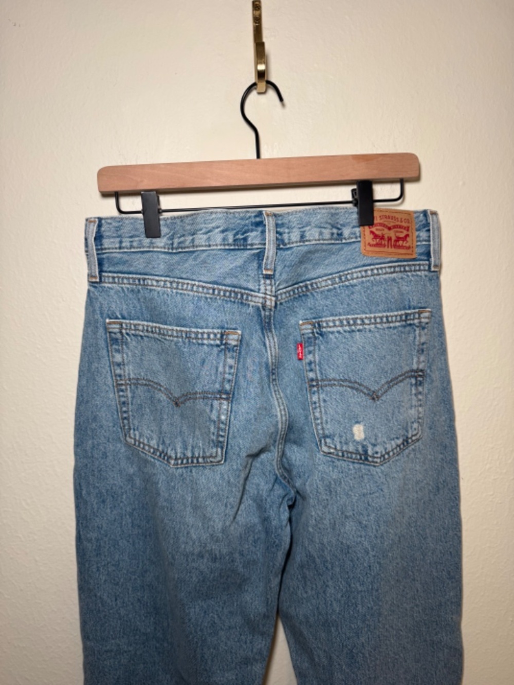 Levi’s ’94 Baggy Jeans Women 30 Medium Wash Distressed Ripped 90s Denim - Picture 7 of 7